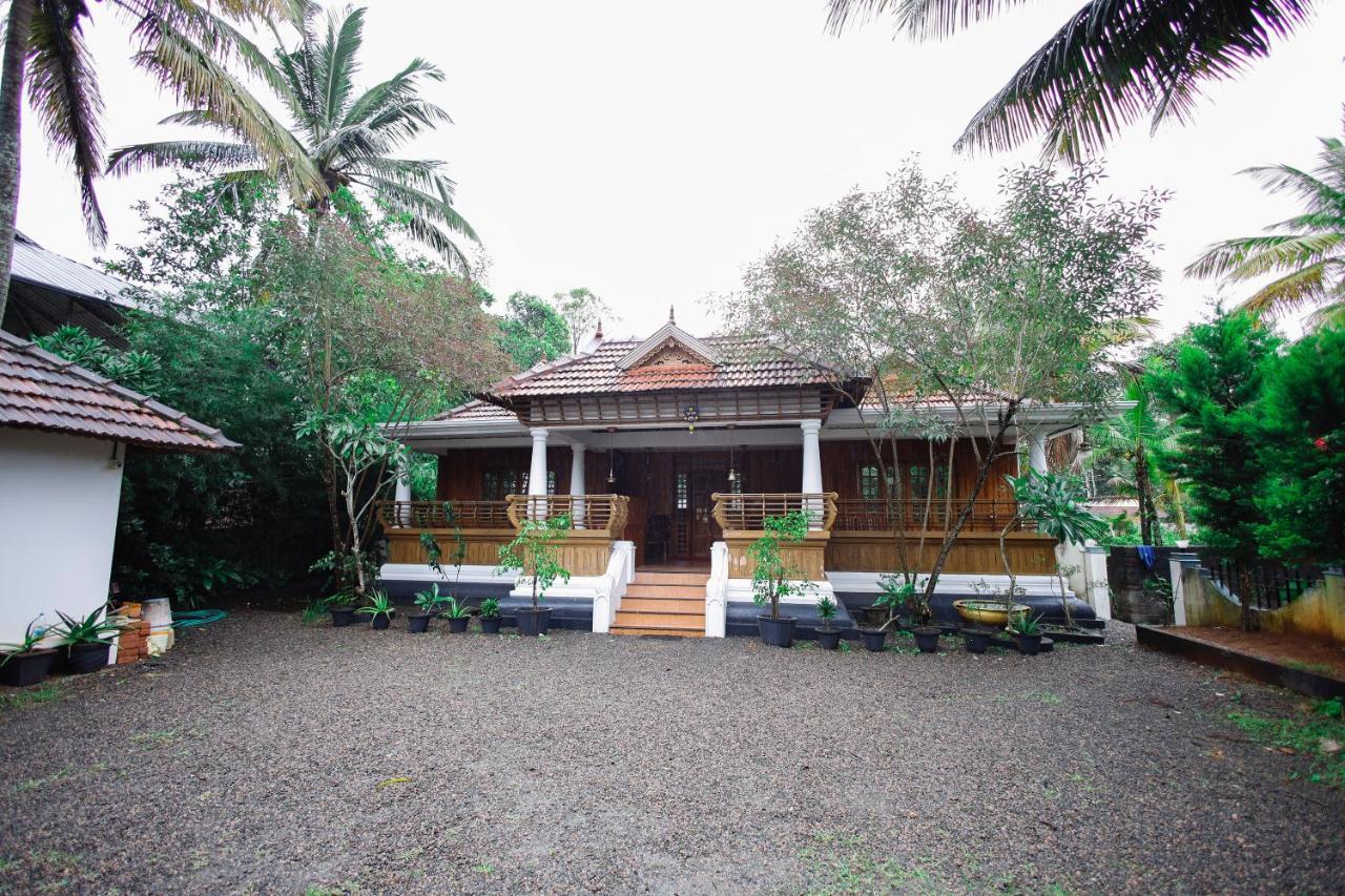 تيكَدِيْ Periyar Heritage المظهر الخارجي الصورة